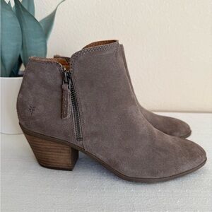 FRYE Taupe Suede Side Zip Heeles Ankle Booties